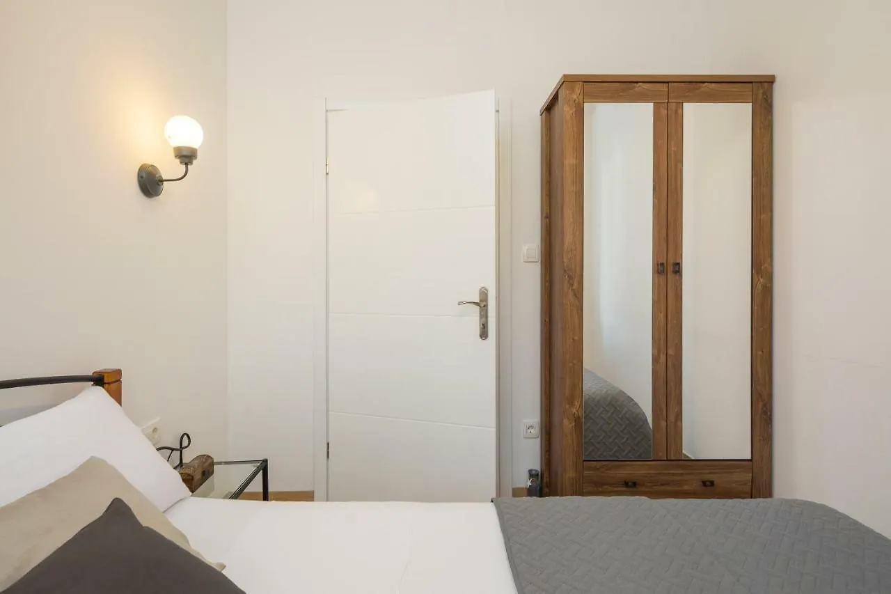 Split Centre Lex Apartment