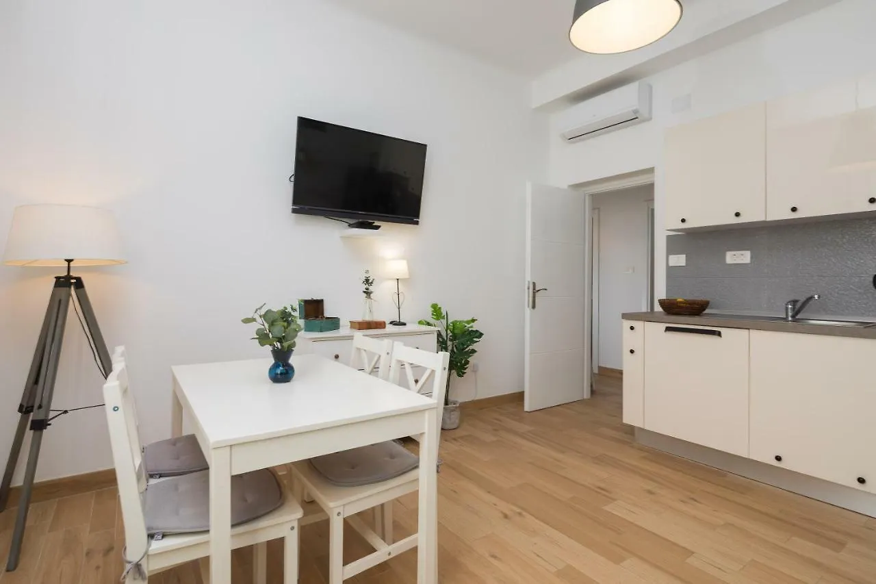 Split Centre Lex Apartment